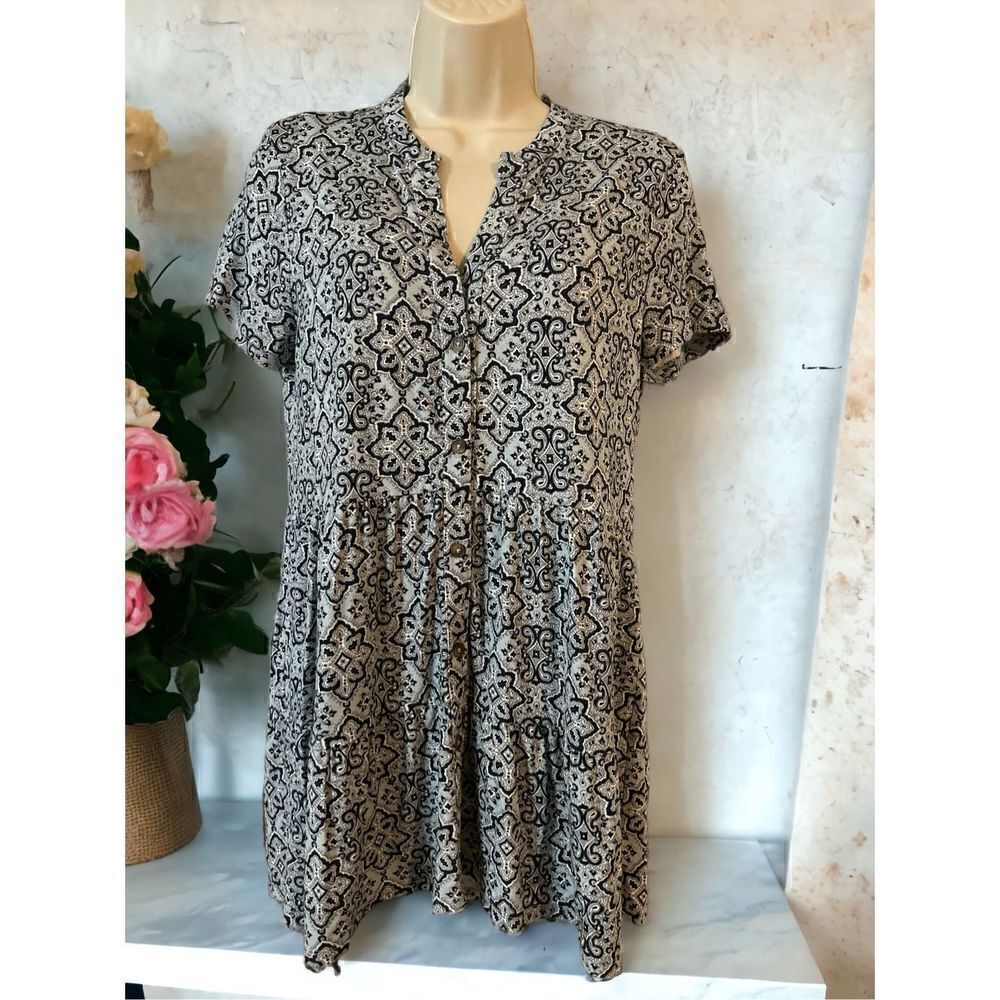 Wonderly Short Sleeve Tiered Tunic Blouse Womens Small